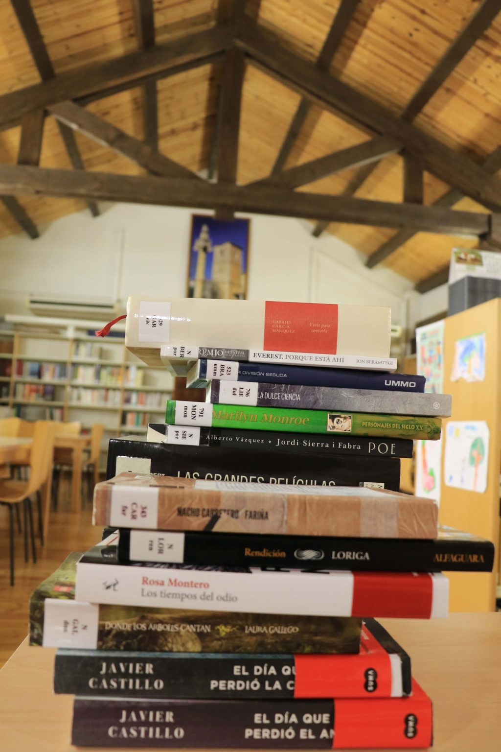 Foto de La Biblioteca de Fuentenovilla consulta a sus socios para la