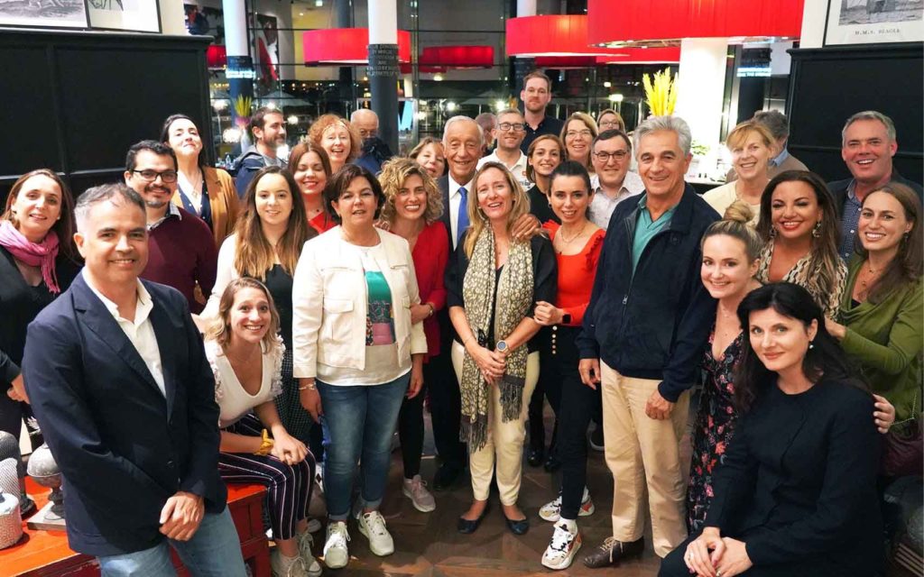 Foto de Miembros de IPRN con el presidente de la República
