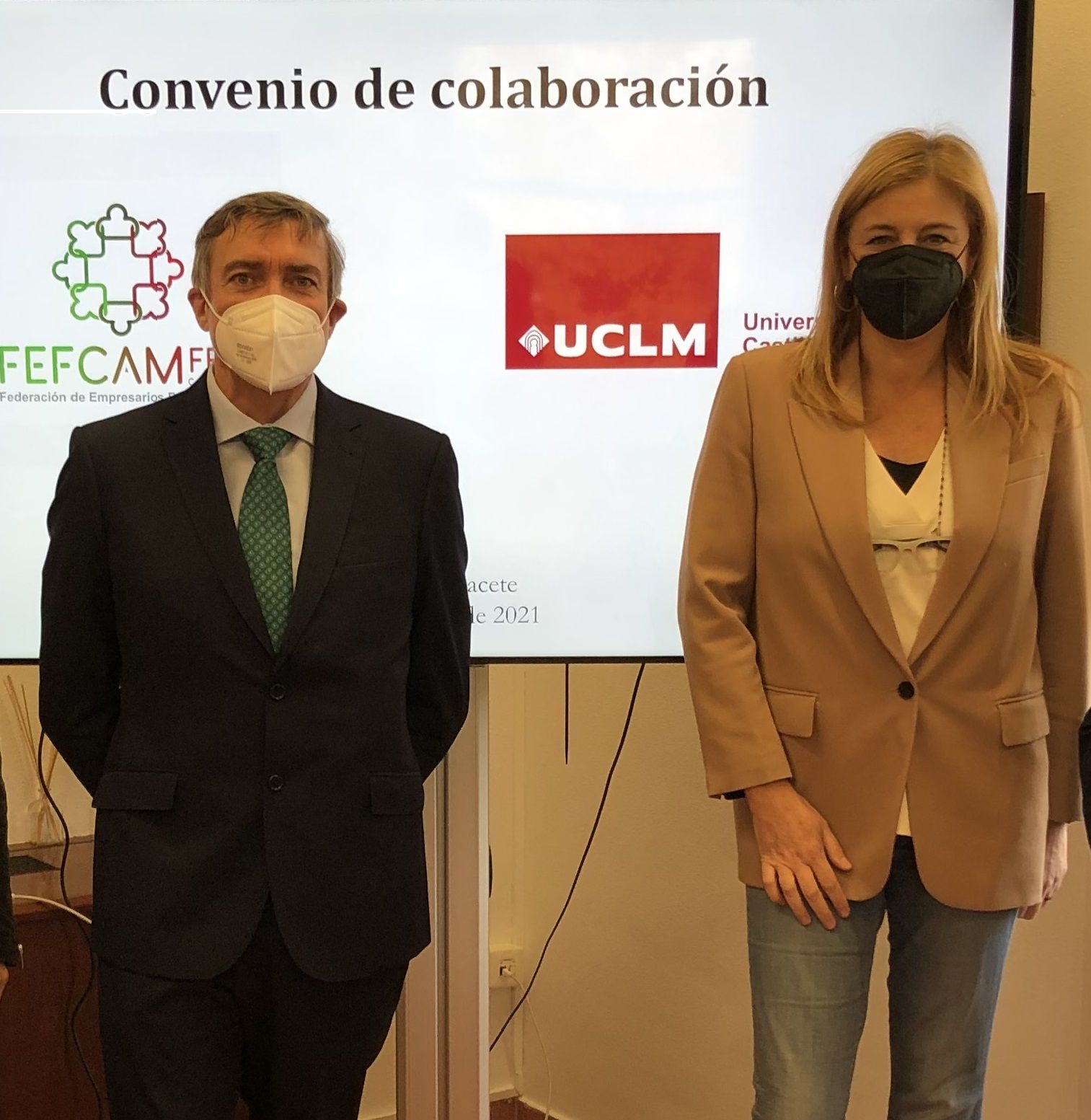 FEFCAM y la UCLM colaborarán para facilitar su primera experiencia laboral a estudiantes de Farmacia