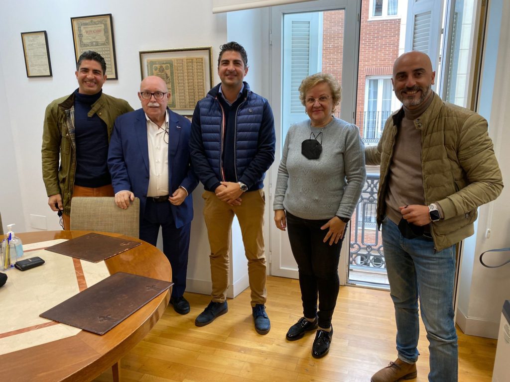 Foto de Firma del acuerdo de adquisición