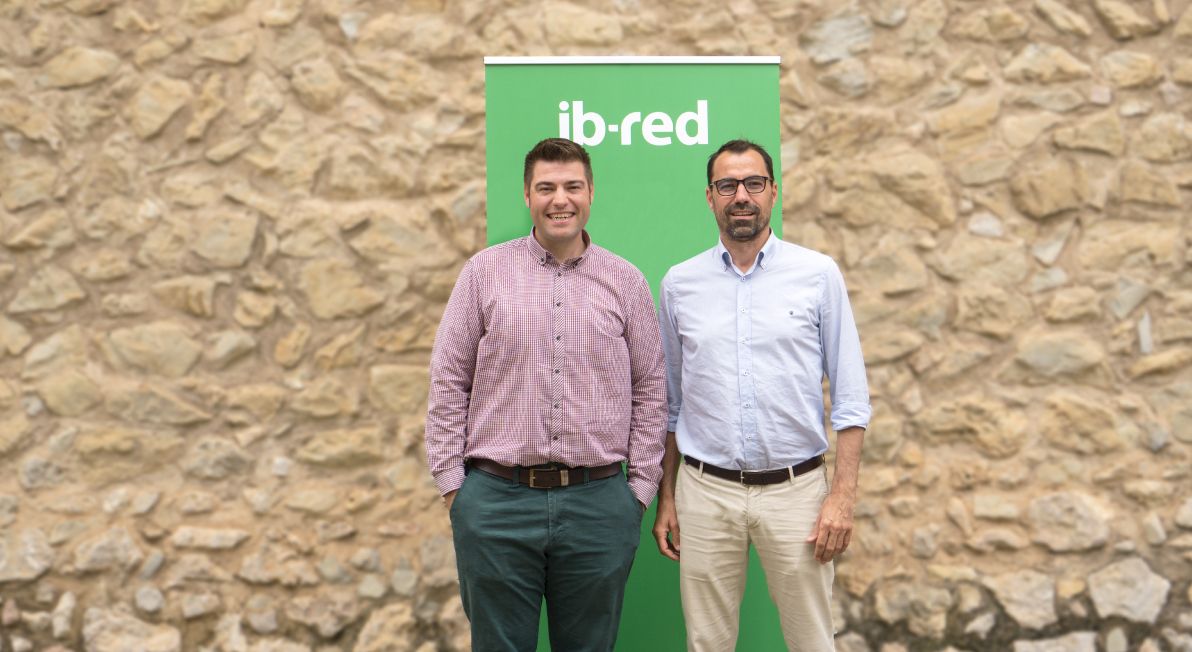 Ib-red y Cambium Networks llevan Internet gigabit inalámbrico al casco histórico de Ciutadella y a Cala Llonga (Menorca)